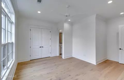 Bedroom - 517 Central Cir, Flowood, MS 39232 photo 13 of 15