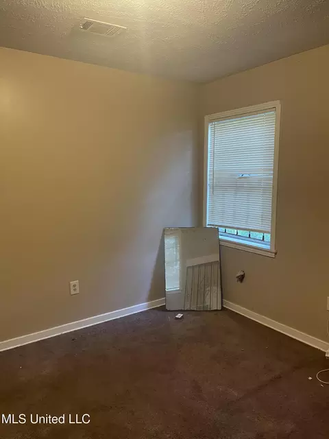 Bedroom - 425 Derrick St, Jackson, MS 39203 photo 2 of 3