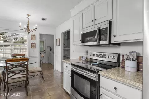 215 Cobblestone Dr, Madison, MS 39110 photo 20