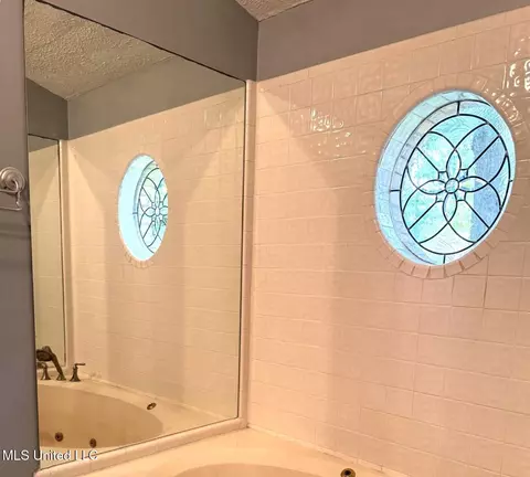 Bath - 58 Melanie Rd, Natchez, MS 39120 photo 6 of 14