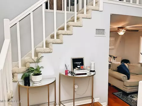 Entry Way - 26 Park Crest Pl, Jackson, MS 39211 photo 1 of 1