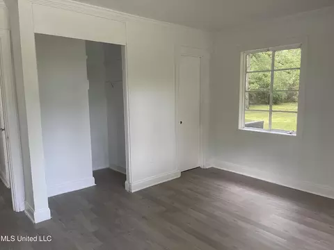 Bedroom - 2938 Oak Forest Dr, Jackson, MS 39212 photo 2 of 5