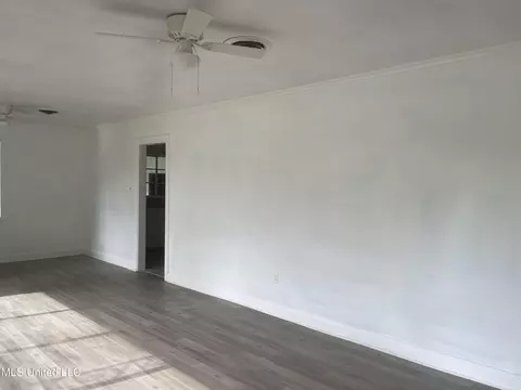 Living - 2938 Oak Forest Dr, Jackson, MS 39212 photo 1 of 5