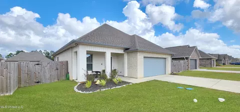 16918 Alcorn Ave, Gulfport, MS 39503