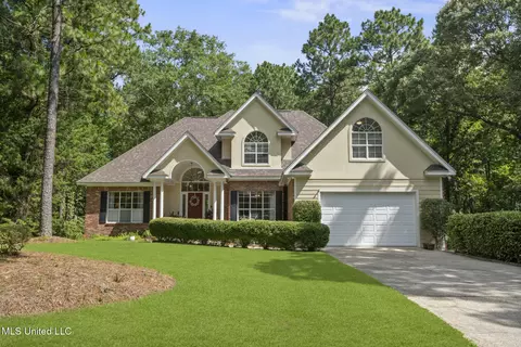 88 Timberton Dr, Hattiesburg, MS 39401