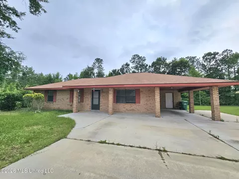 530 Easterbrook St, Bay Saint Louis, MS 39520