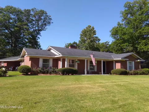 Exterior - 6 Morningside Dr, Indianola, MS 38751 photo 1 of 10