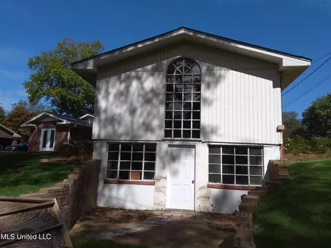 Exterior - 6 Morningside Dr, Indianola, MS 38751 photo 9 of 10