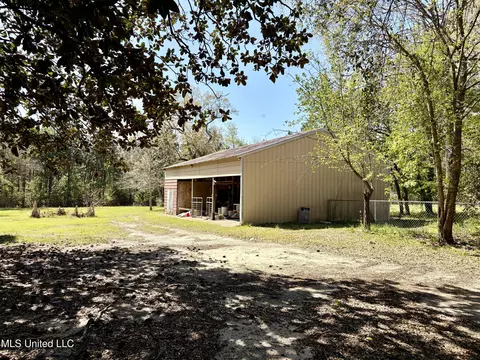 2145 Beesley Rd, Lucedale, MS 39452 photo 4