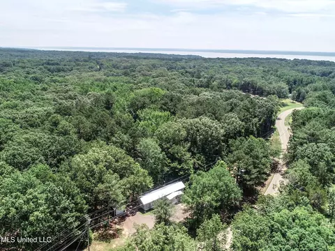 109 County Road 517, Como, MS 38619