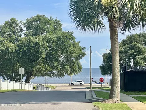 View/Area - 123 Morrison Ave, Biloxi, MS 39530 photo 1 of 1