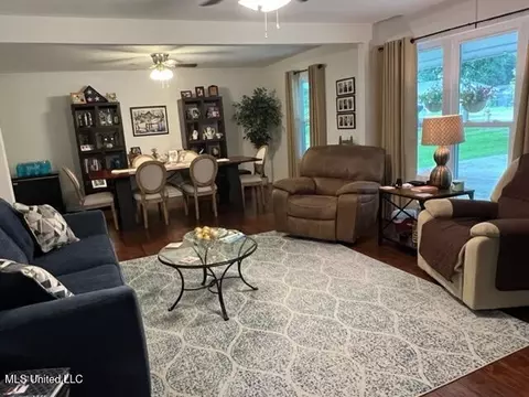 Living - 515 E Old Pass Rd, Long Beach, MS 39560 photo 1 of 1