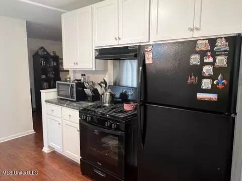Kitchen - 515 E Old Pass Rd, Long Beach, MS 39560 photo 2 of 2