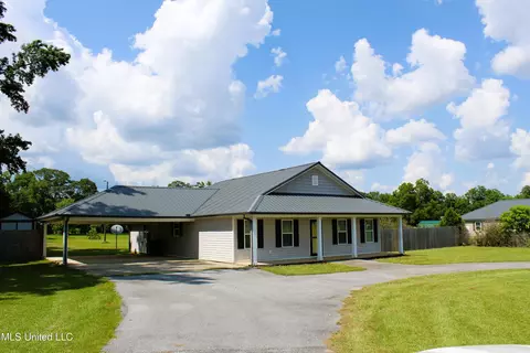 134 Mill Street Ext, Lucedale, MS 39452