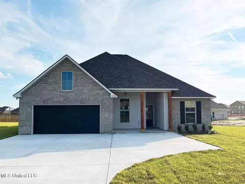 12181 Walker Rd, Ocean Springs, MS 39564