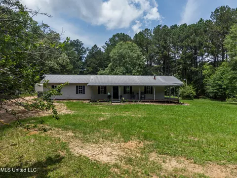 4173 Ruby Rd, Crystal Springs, MS 39059