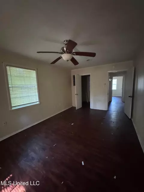 Bedroom - 2664 Glenn St, Jackson, MS 39204 photo 2 of 3