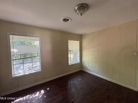 Bedroom - 2664 Glenn St, Jackson, MS 39204 photo 1 of 3