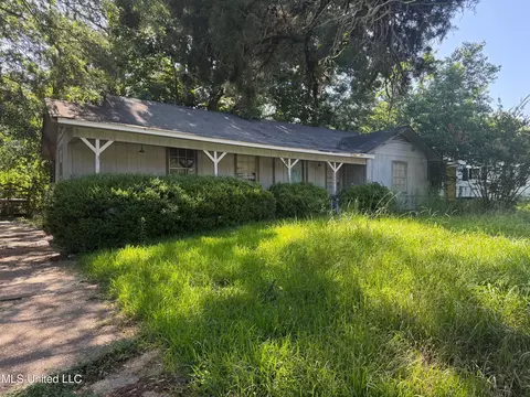2664 Glenn St, Jackson, MS 39204