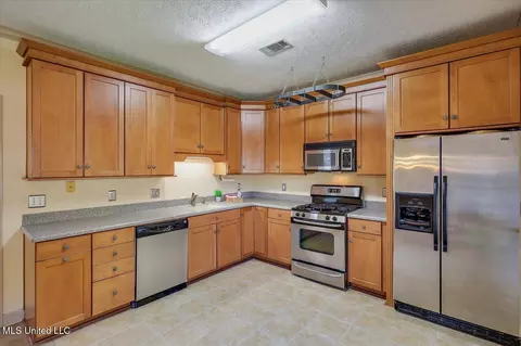 242 Commonwealth Ave, Brandon, MS 39047 photo 12