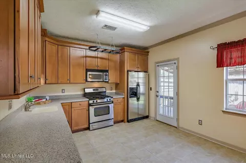 242 Commonwealth Ave, Brandon, MS 39047 photo 11
