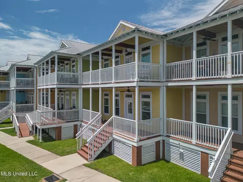 1515 E Beach Blvd #132, Pass Christian, MS 39571