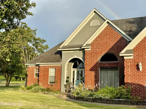 5269 Blocker St, Olive Branch, MS 38654