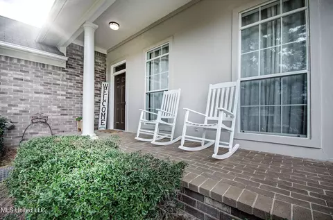 Exterior - 215 Moss Valley Dr, Brandon, MS 39042 photo 4 of 7