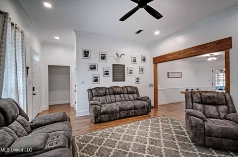 Other - 215 Moss Valley Dr, Brandon, MS 39042 photo 2 of 6