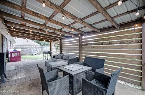 Other - 215 Moss Valley Dr, Brandon, MS 39042 photo 1 of 6