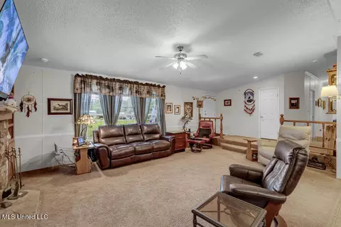 20171 Gordon St, Saucier, MS 39574 photo 11