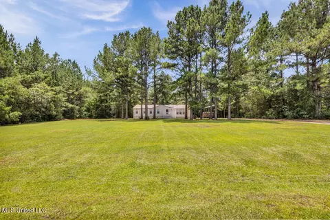 20171 Gordon St, Saucier, MS 39574 photo 3