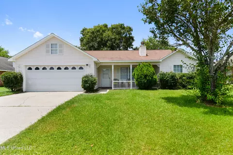 14174 N Country Hills Dr, Gulfport, MS 39503