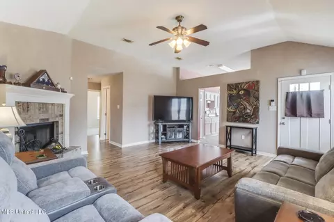 14189 Cypress Court Ct, Gulfport, MS 39503