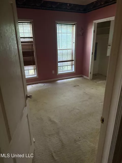 Bedroom - 407 N Thunderbird Rd, Hernando, MS 38632 photo 4 of 6