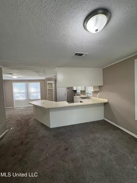 Other - 4876 Maplewood Dr, Jackson, MS 39206 photo 2 of 7