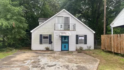 808 Pecan St, Belzoni, MS 39038
