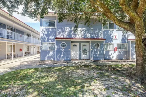 1664 Beach Blvd #172, Biloxi, MS 39531