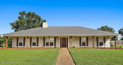 143 Glenwood Dr, Madison, MS 39110