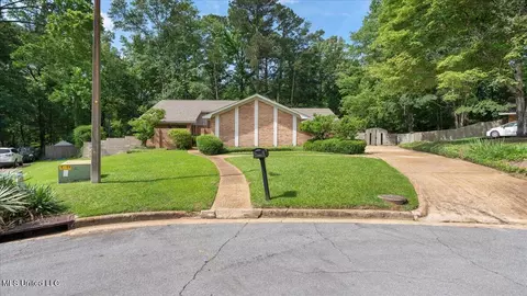 555 Rusk Dr, Brandon, MS 39047