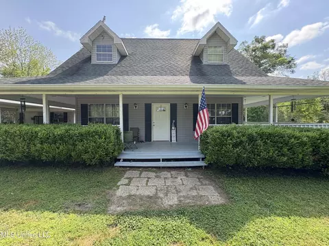 20048 Borzik Rd, Saucier, MS 39574