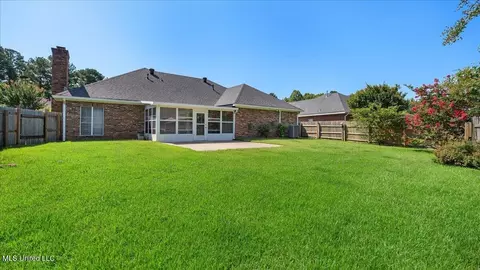 Exterior - 107 Pavilion Dr, Brandon, MS 39042 photo 4 of 7