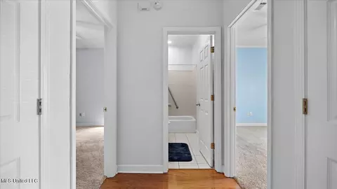 Entry Way - 107 Pavilion Dr, Brandon, MS 39042 photo 2 of 3