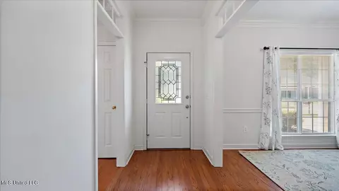 Entry Way - 107 Pavilion Dr, Brandon, MS 39042 photo 1 of 3