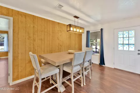 Dining - 112 Wolf Branch Rd, Perkinston, MS 39573 photo 1 of 1