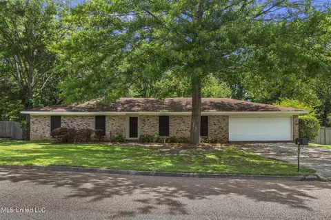 103 Sweetgum Ln, Clinton, MS 39056
