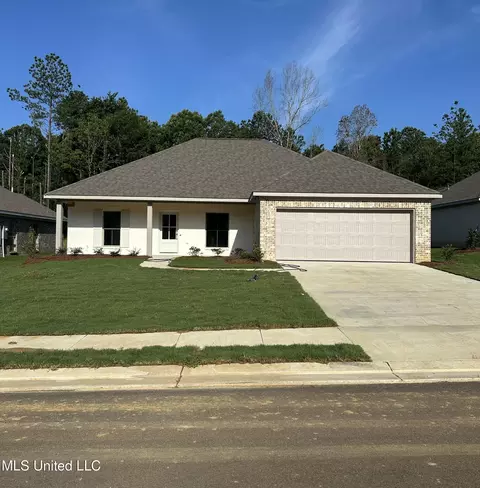 962 Riverside Ln, Pearl, MS 39208
