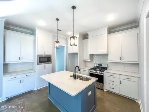 Kitchen - 960 Riverside Ln, Pearl, MS 39208 photo 1 of 1