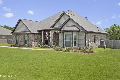 9804 Sanctuary Blvd, Ocean Springs, MS 39564
