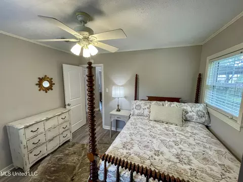 Bedroom - 109 Circle Dr, Brandon, MS 39042 photo 1 of 2